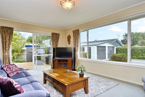 Photo of property in 8 Douglas Street, Rangiora, 7400