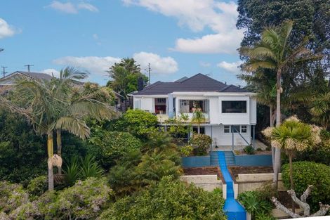 Photo of property in 33 Bleakhouse Road, Howick, Auckland, 2014