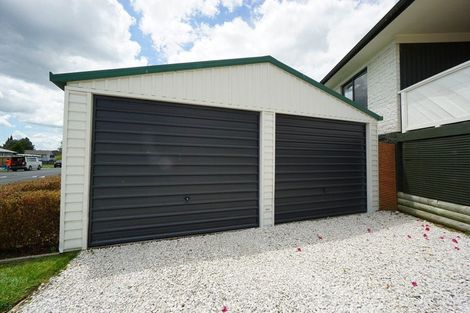 Photo of property in 77 Bremworth Avenue, Dinsdale, Hamilton, 3204