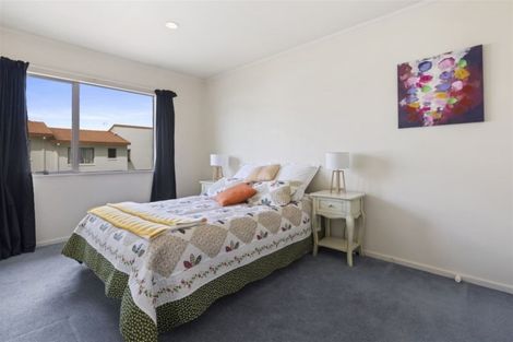 Photo of property in 6 Vitex Lane, Henderson, Auckland, 0612