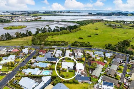 Photo of property in 121 Wallace Road, Mangere Bridge, Auckland, 2022