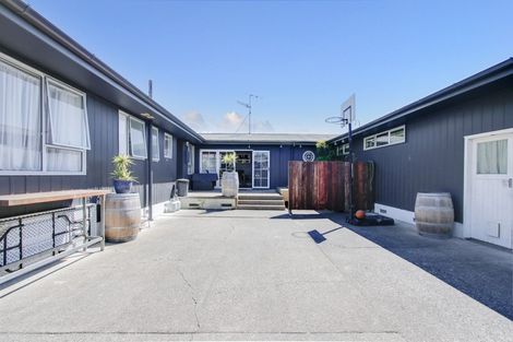 Photo of property in 69 Puketapu Road, Taradale, Napier, 4112