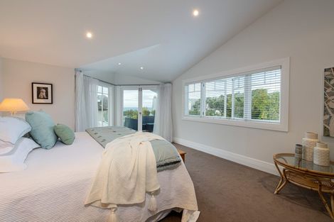 Photo of property in 13 Ocean View Road, Milford, Auckland, 0620