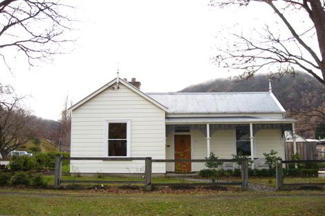 Photo of property in 18 Berkshire Street, Arrowtown, 9302