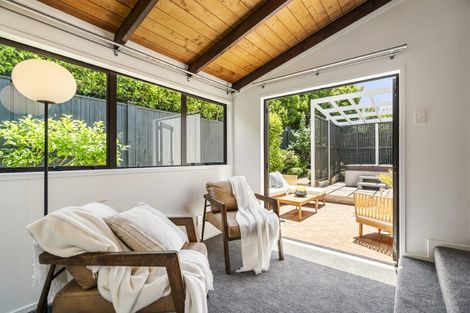 Photo of property in 13a Faulkner Road, Northcote Point, Auckland, 0627