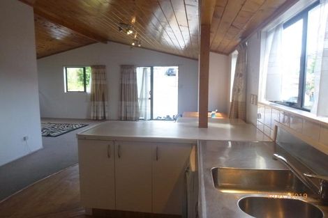 Photo of property in 13 Muriel Place, Ranui, Auckland, 0612