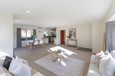 Photo of property in 23 Basil Place, Mount Pleasant, Christchurch, 8081
