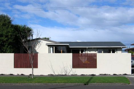 Photo of property in 74 Long Melford Road, Awapuni, Palmerston North, 4412
