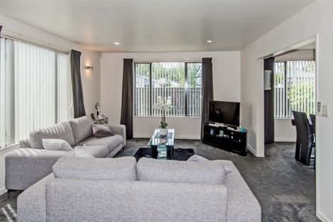 Photo of property in 1 Trist Place, Edgeware, Christchurch, 8013