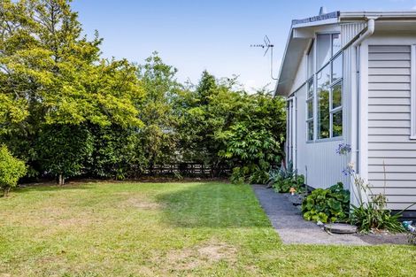 Photo of property in 4 Karaka Street, Merrilands, New Plymouth, 4312