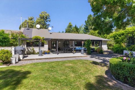 Photo of property in 32 Scarlet Oak Drive, West Melton, Christchurch, 7676