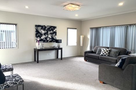 Photo of property in 20 Marwan Crescent, The Gardens, Auckland, 2105