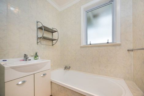 Photo of property in 196 Cambridge Street, Levin, 5510