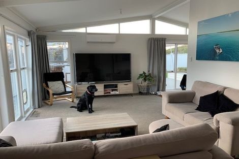 Photo of property in 9 Ridgemount Rise, Mangere Bridge, Auckland, 2022