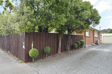 Photo of property in 27 Kowhai Terrace, Saint Martins, Christchurch, 8022