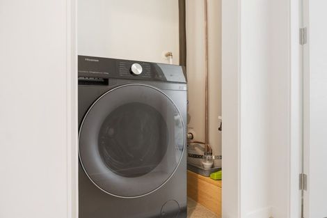 Photo of property in 1/200 Knights Road, Hutt Central, Lower Hutt, 5011