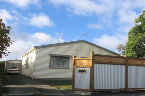 Photo of property in 79 Shamrock Street, Takaro, Palmerston North, 4412