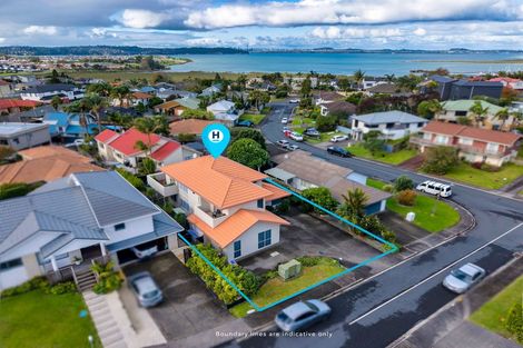 Photo of property in 3 Bridgehead Cove, West Harbour, Auckland, 0618