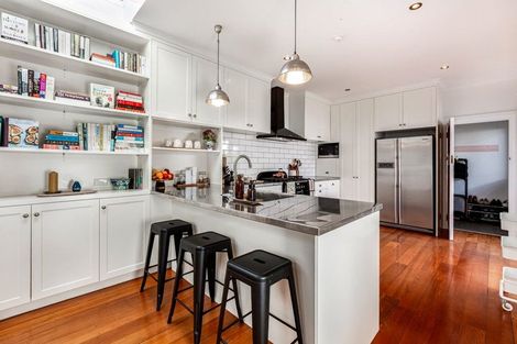 Photo of property in 13 Firth Terrace, Karori, Wellington, 6012