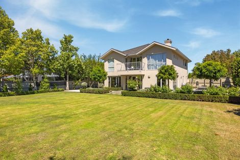 Photo of property in 296 Gardiners Road, Harewood, Christchurch, 8051