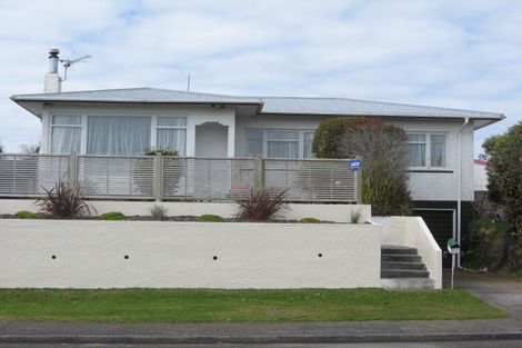 Photo of property in 411 Carrington Street, Upper Vogeltown, New Plymouth, 4310