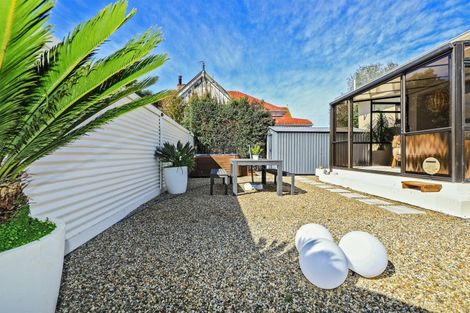 Photo of property in 500 Fenwick Street, Mayfair, Hastings, 4122