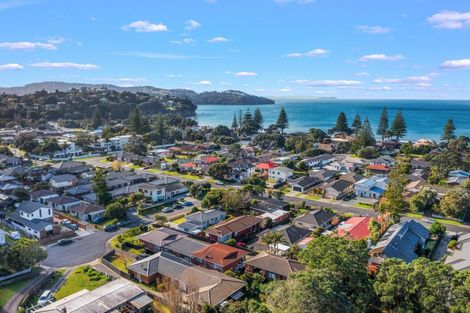 Photo of property in 2/6 Manuka Street, Orewa, 0931