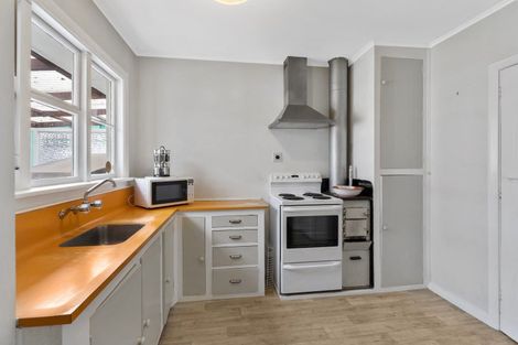 Photo of property in 301 Wainoni Road, Avondale, Christchurch, 8061