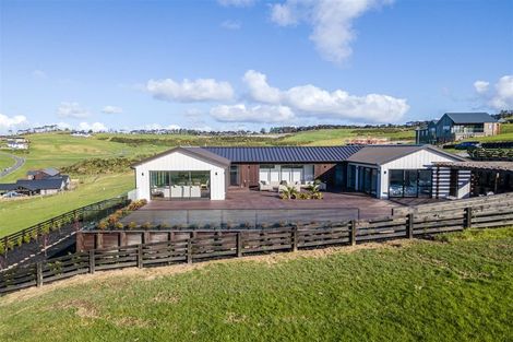 Photo of property in 27 Hurihuri Road, Okura Bush, Silverdale, 0794