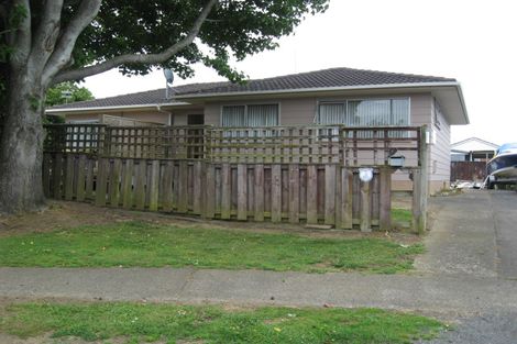 Photo of property in 17 Vimy Place, Mangere, Auckland, 2022