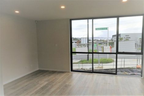 Photo of property in 72 Seafarer Crescent, Stanmore Bay, Whangaparaoa, 0932
