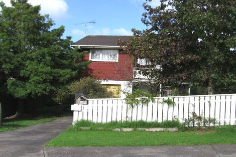 Photo of property in 10 Reverie Place, Massey, Auckland, 0614