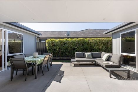 Photo of property in 25 Coast Boulevard, Papamoa Beach, Papamoa, 3118