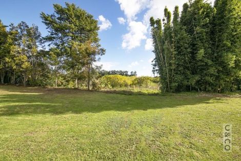 Photo of property in 407a Main Road, Huapai, Kumeu, 0810
