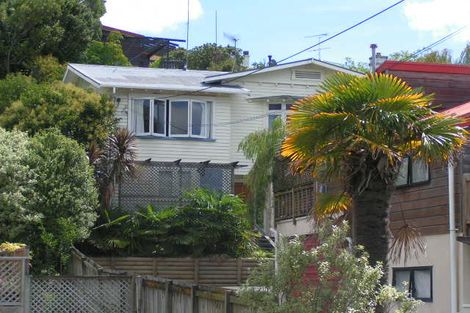 Photo of property in 18a Alfred Street, Northcote Point, Auckland, 0627