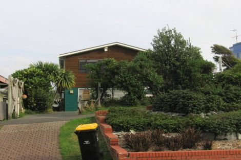 Photo of property in 3 Motuhara Road, Plimmerton, Porirua, 5026