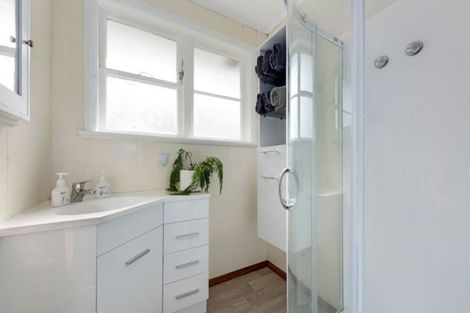 Photo of property in 255 Fergusson Drive, Heretaunga, Upper Hutt, 5018