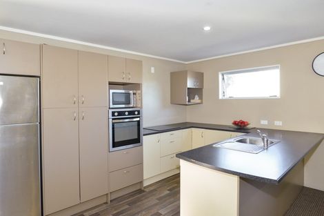 Photo of property in 805b Hastings Street North, Hastings, 4122