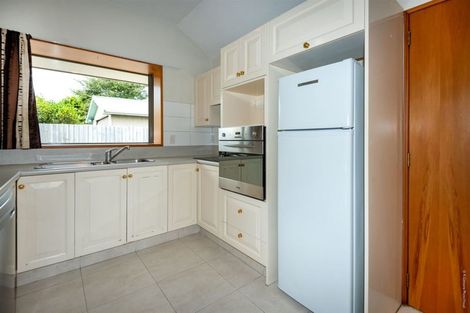 Photo of property in 2/252 Mairehau Road, Burwood, Christchurch, 8083