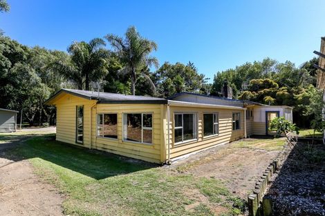 Photo of property in 1252 Devon Road, Sentry Hill, New Plymouth, 4373