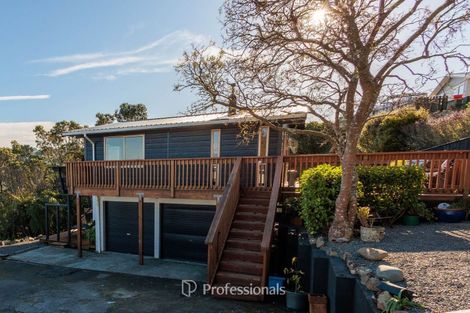 Photo of property in 52 Cypress Drive, Maungaraki, Lower Hutt, 5010