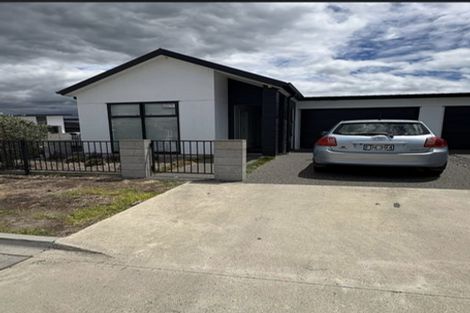 Photo of property in 32 Union Drive, Papamoa, 3118