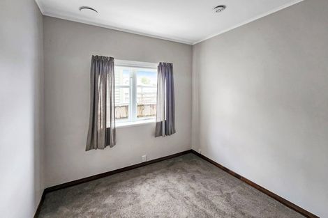 Photo of property in 52 Bell Road, Waiwhetu, Lower Hutt, 5010