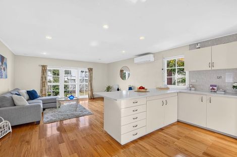 Photo of property in 60 Makora Road, Massey, Auckland, 0614