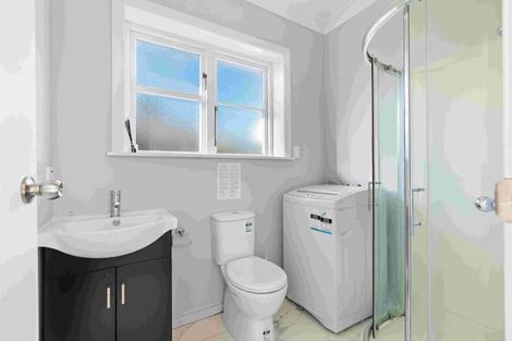 Photo of property in 120 Peverel Street, Riccarton, Christchurch, 8041