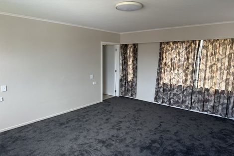 Photo of property in 15 Bevyn Street, Castor Bay, Auckland, 0620