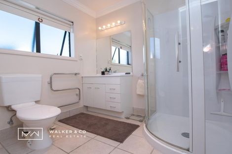 Photo of property in 45 Clearwater Terrace, Brown Owl, Upper Hutt, 5018