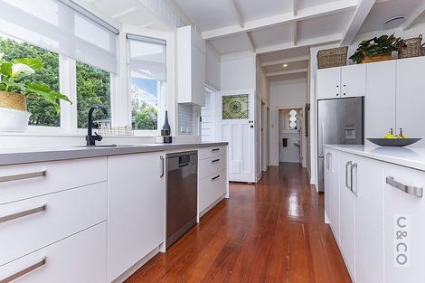 Photo of property in 30-32 Great North Road, Riverhead, 0820