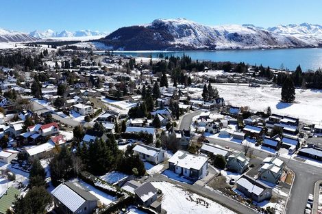 Photo of property in 12 O'neill Place, Lake Tekapo, 7999