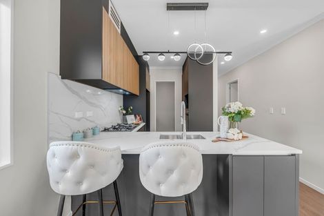 Photo of property in 11 Sagitta Drive, Flat Bush, Auckland, 2019